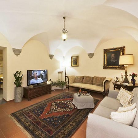 Via Dei Fossi Apartment Florence Ngoại thất bức ảnh