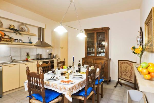 Via Dei Fossi Apartment Florence Ngoại thất bức ảnh